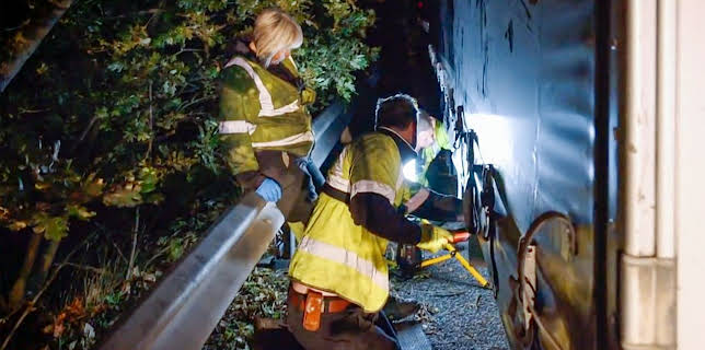 2:05 AM: Trucking Hell (S6 E16) (S6) | Paramount | 2/25 2026