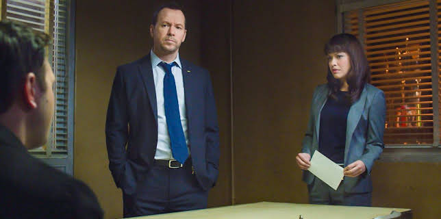 2:00 PM: Blue Bloods (S4 E15) (S4) | 5 USA | 11/30 2025