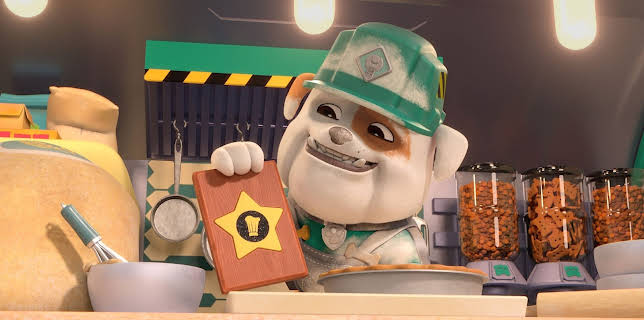 15:45: Rubble og gjengen: Gjengen bygger en frisørsalong / Gjengen lager et fargerikt krystallshow | NRK Super | 12/5 2025