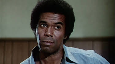 02:05: Petrocelli (S02/E12) | One | 4/1 2026