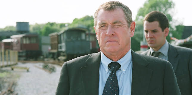 19:30: Mord og mysterier (S8 E1) (S8) | VOX | 12/30 2025