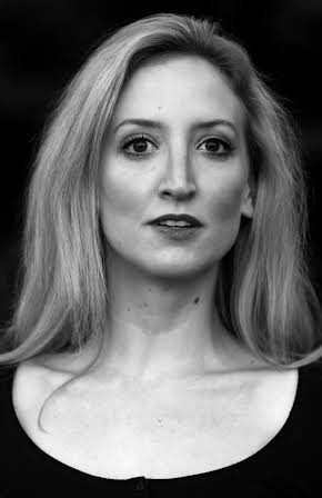 Victoria Frings as Nurse