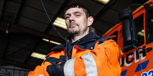 3:05 AM: Trucking Hell (S5 E14) (S5) | Paramount | 2/6 2026