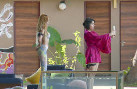 Social Currency: Unbox me