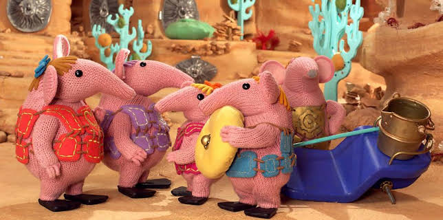 6:00 PM: Clangers (S1) | Cbeebies | 11/9 2025