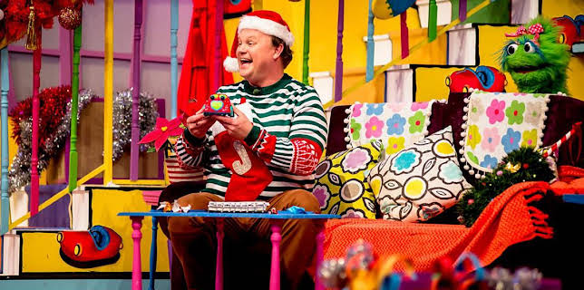 8:35 AM: Justin's House (S4) | Cbeebies | 12/25 2025