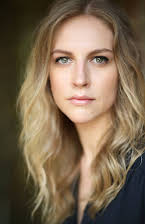 Caitlin Innes Edwards som 