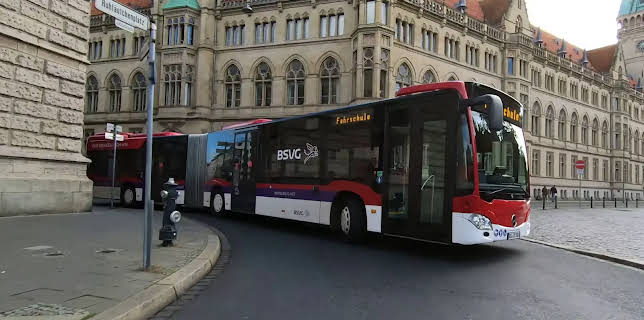 14:30: Die Nordreportage: Leidenschaft Linienbus | Radio Bremen | 3/13 2026