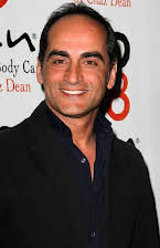 Navid Negahban som 