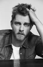 Luke Mitchell som 