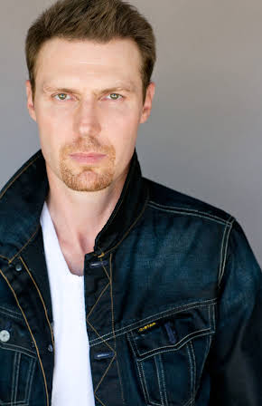 Nicolas Pajon as Mr. Green