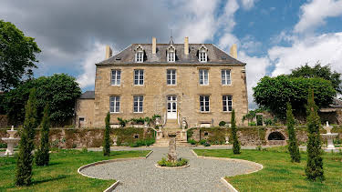 5:00 PM: Chateau DIY | Channel 4 | 4/8 2026