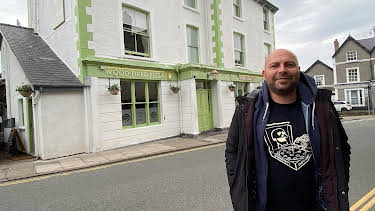 4:50 PM: Four in a Bed | More 4 | 4/7 2026