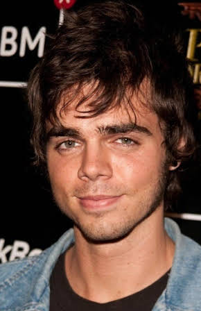 Reid Ewing as 