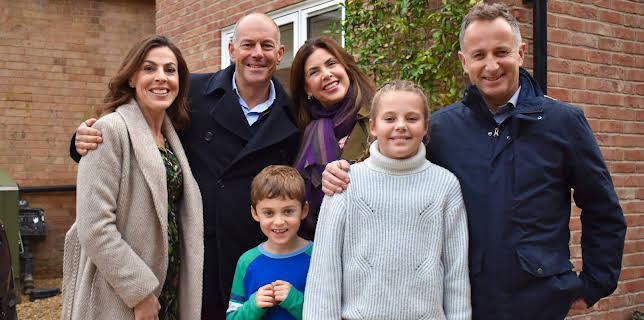 4:30 PM: Kirstie and Phil's Love It or... | Channel 4 | 11/15 2025