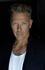 Mikael Persbrandt som 