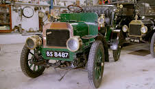 Bangers & Cash (S9 E4)