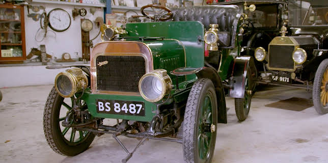 9:00 PM: Bangers & Cash (S9 E4) (S9) | Yesterday | 11/8 2025