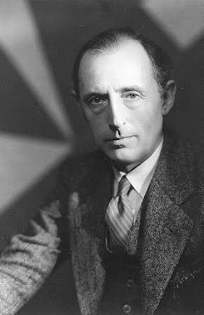 Frank Reicher as 