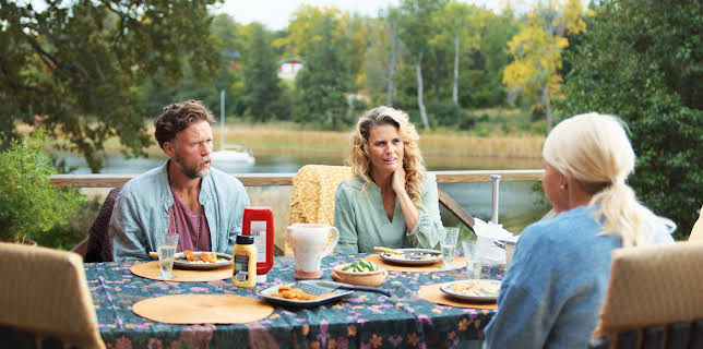 19:55: Sommaren med släkten (S6 E7) (S6) | Kanal 9 | 11/8 2025