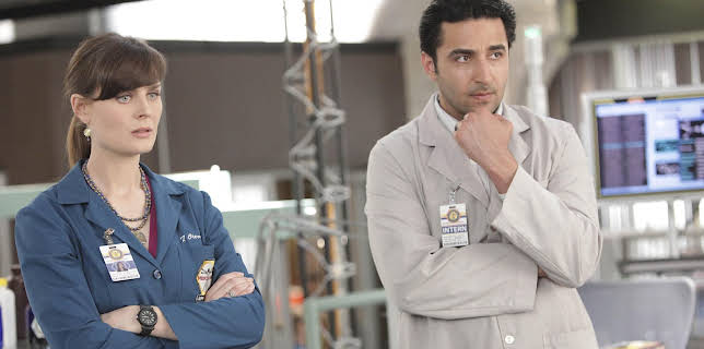 12:05: Bones (S6 E21) (S6) | Viasat Series | 1/5 2026