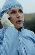 Amelia Bullmore como 