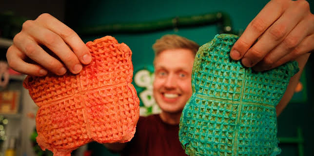 10:25: Gjør det sjøl: Vaffel med farge | NRK Super | 1/15 2026