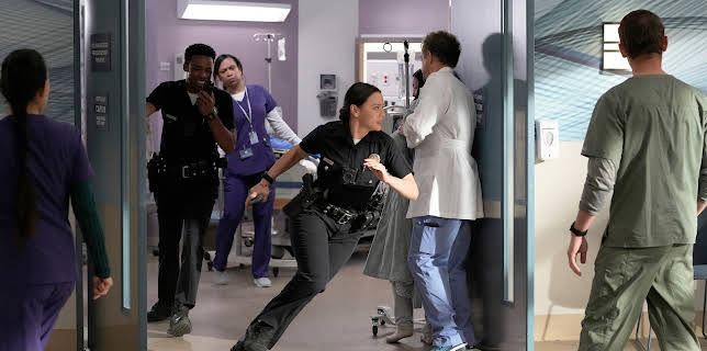 04:05: The Rookie (S3 E12) (S3) | Viasat Series | 11/20 2025