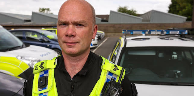 1:00 PM: Traffic Cops (S10 E11) (S10) | 5 Star | 11/21 2025