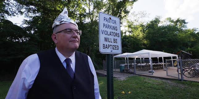 04:15: Verschwörungen – Die Wahrheit der Anderen | ZDFinfo | 12/5 2025