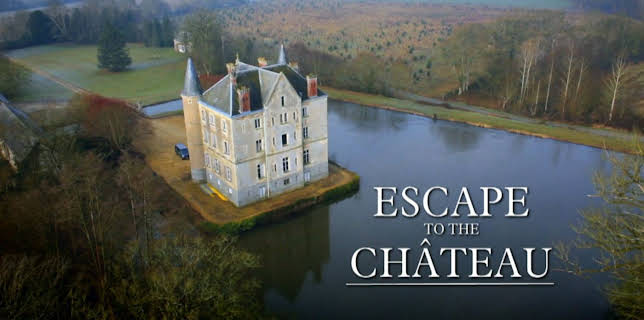 08:05: NUESTRO PROPIO CASTILLO: DO IT YOURSELF | Divinity | 11/1 2025