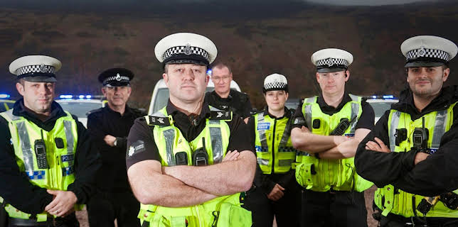 8:00 PM: Police Interceptors (S5 E10) (S5) | Paramount | 12/16 2025