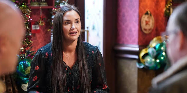 7:30 PM: EastEnders | BBC One | 12/19 2025