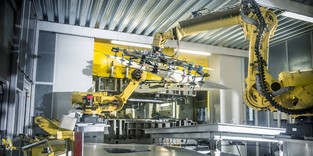 20:10: How It's Made (S19 E12) (S19) | Discovery Science | 12/15 2025