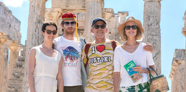 Akropolis Bonjour - Monsieur Thierry macht Urlaub