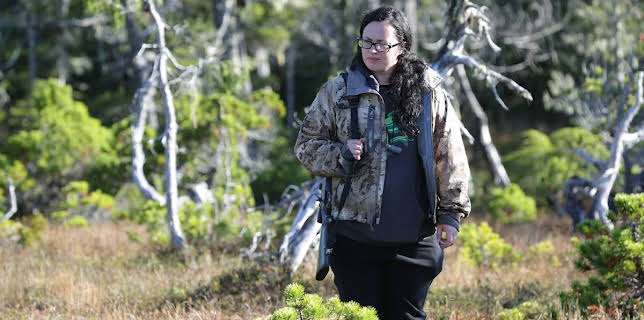 10:00 PM: Lawless Island | Nat Geo Wild | 11/18 2025