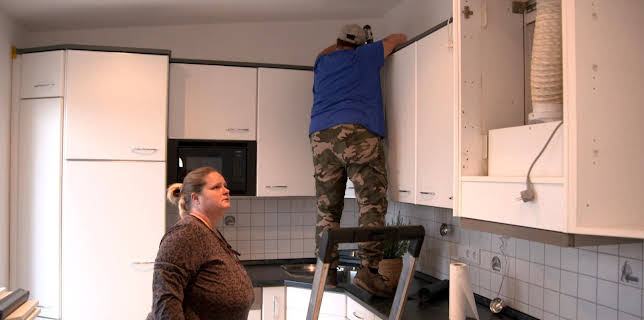 17:05: Hartz Rot Gold (S3 E3) (S3) | RTL 2 | 2/4 2026