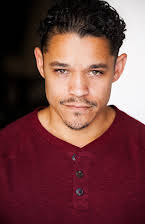 Ian Casselberry como Alejandro