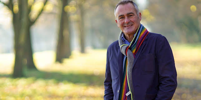 3:05 AM: Paul Martin's Antiques Showdown (S1 E45) (S1) | 5 Select | 3/27 2026