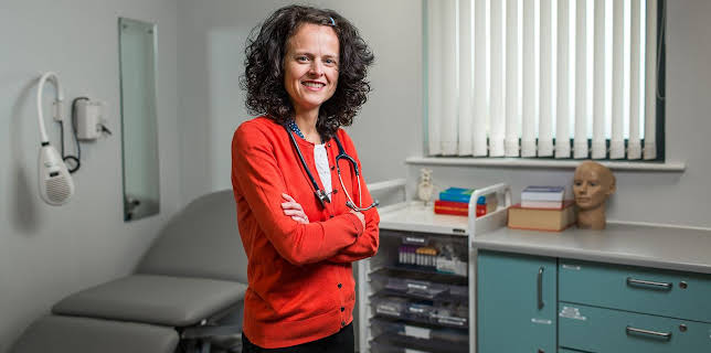 6:00 PM: GPs: Behind Closed Doors (S6 E13) (S6) | 5 Star | 12/10 2025