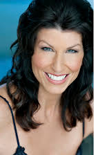 Amy Fox como Skating Judge