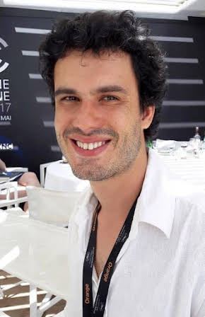Fellipe Barbosa as Director