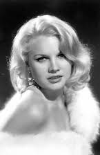 Carroll Baker como Luz Benedict II