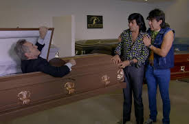 Nosotros Los Guapos season-1: Nosotros Los Guapos Capítulo 15