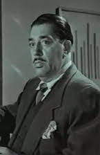 Rafael López Somoza como Monsieur Pierre Sánchez 
  
  
  (as Rafael L. Somoza)