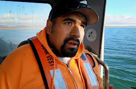 Gold Rush: Mine Rescue with Freddy & Juan, Season 1: Sink or Swim