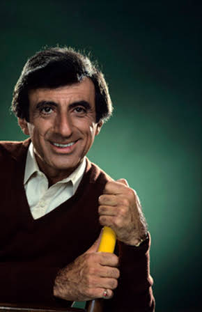 Jamie Farr as 