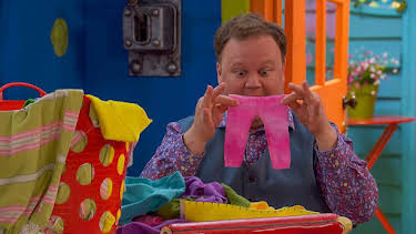 9:35 AM: Justin's House (S5) | Cbeebies | 12/16 2025