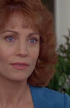 Deborah Hobart como Mrs. James