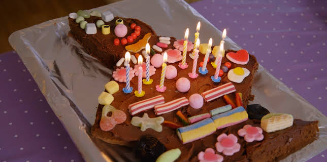 06:24: Bakebasillen | TV 2 | 11/21 2025